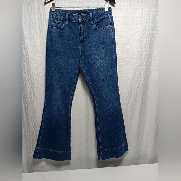 Boden Ladies flare jeans.  Size 8p - Picture 1 of 9